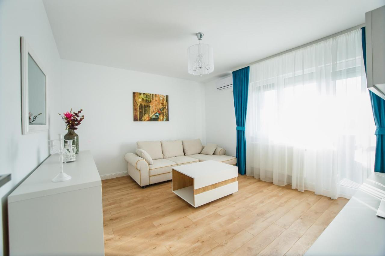 Fantastic Apartment At Prima Residence Oradea Εξωτερικό φωτογραφία