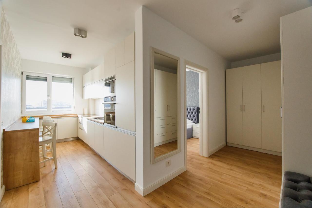 Fantastic Apartment At Prima Residence Oradea Εξωτερικό φωτογραφία