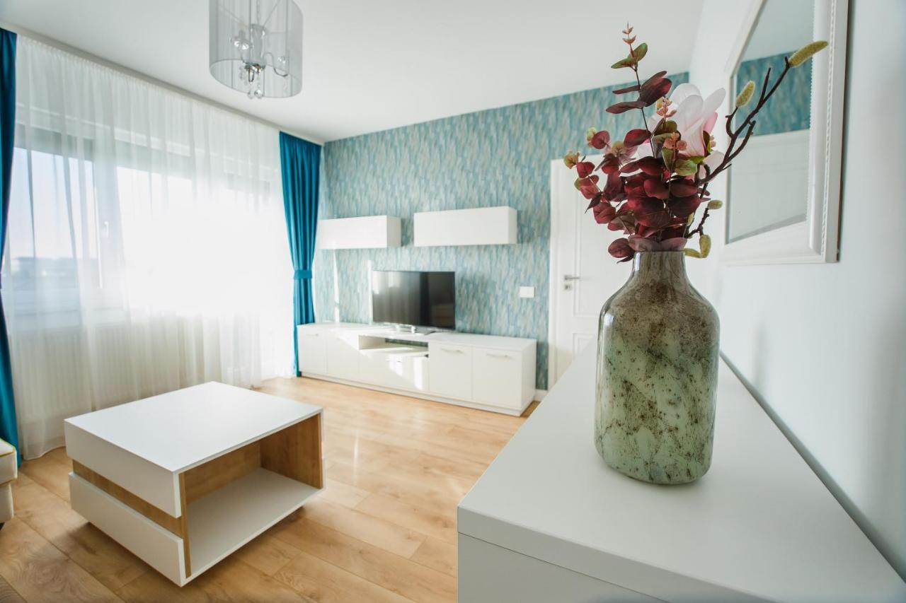 Fantastic Apartment At Prima Residence Oradea Εξωτερικό φωτογραφία