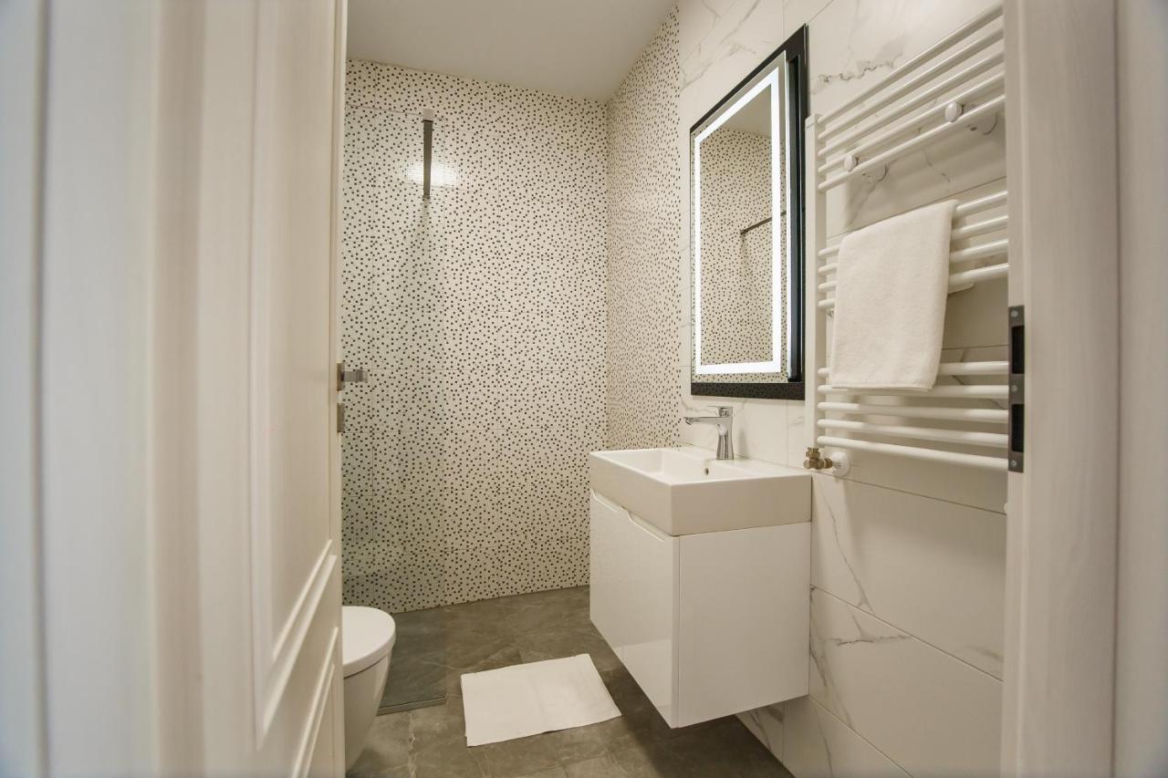 Fantastic Apartment At Prima Residence Oradea Εξωτερικό φωτογραφία