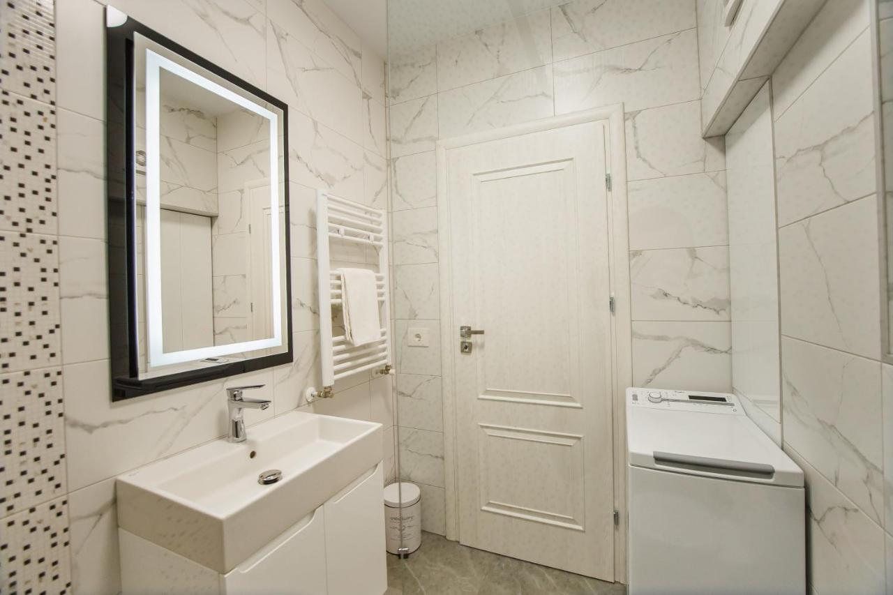 Fantastic Apartment At Prima Residence Oradea Εξωτερικό φωτογραφία